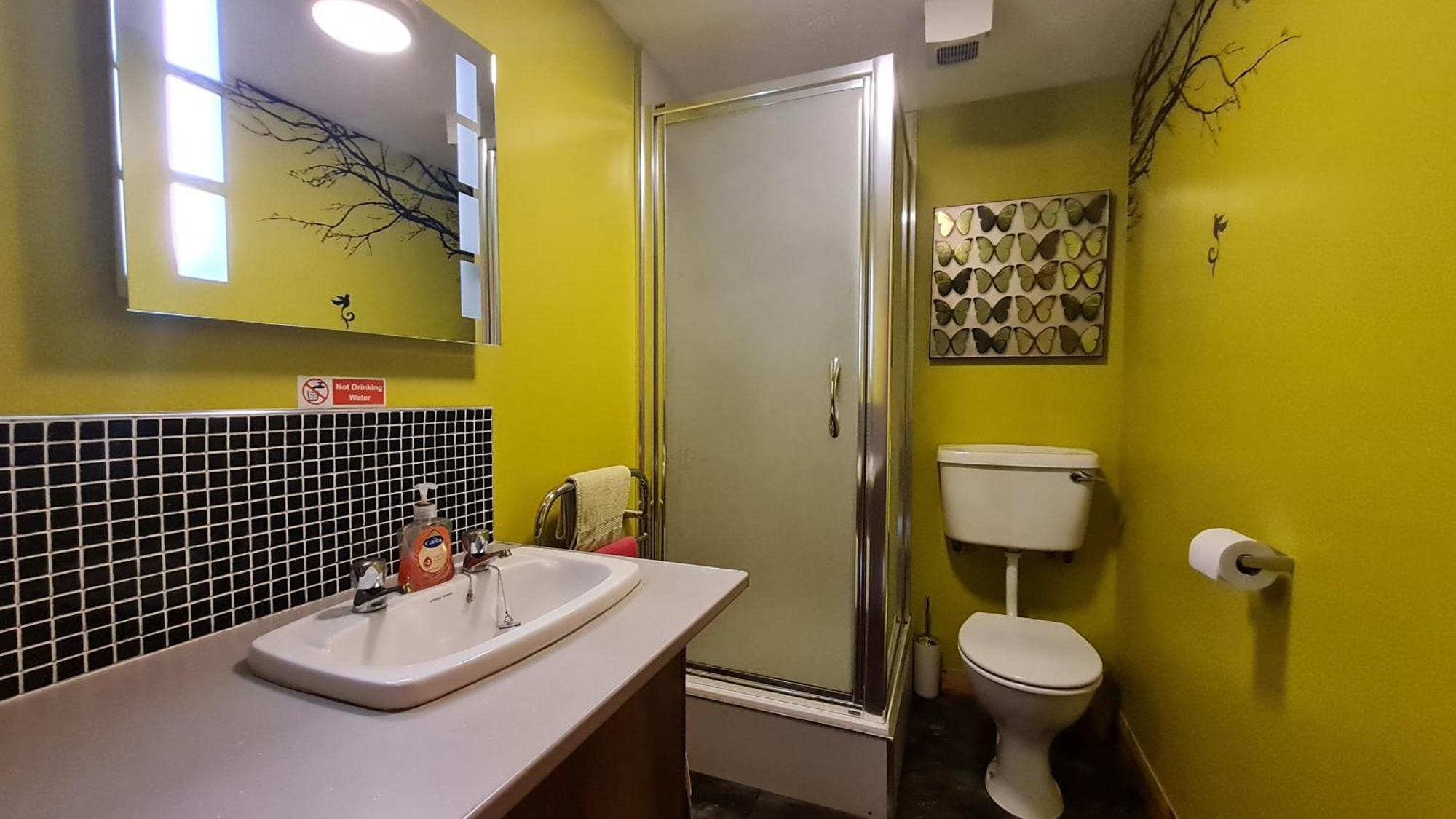 Orcades Hostel Керкуолл Экстерьер фото