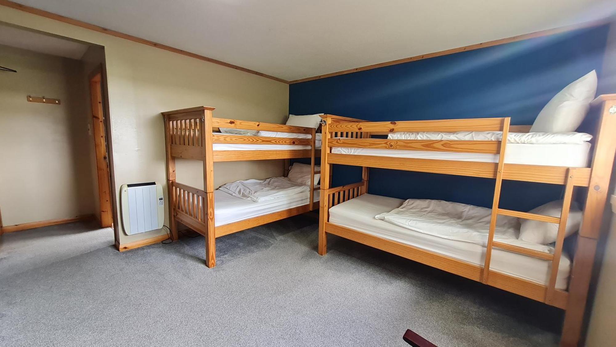 Orcades Hostel Керкуолл Экстерьер фото